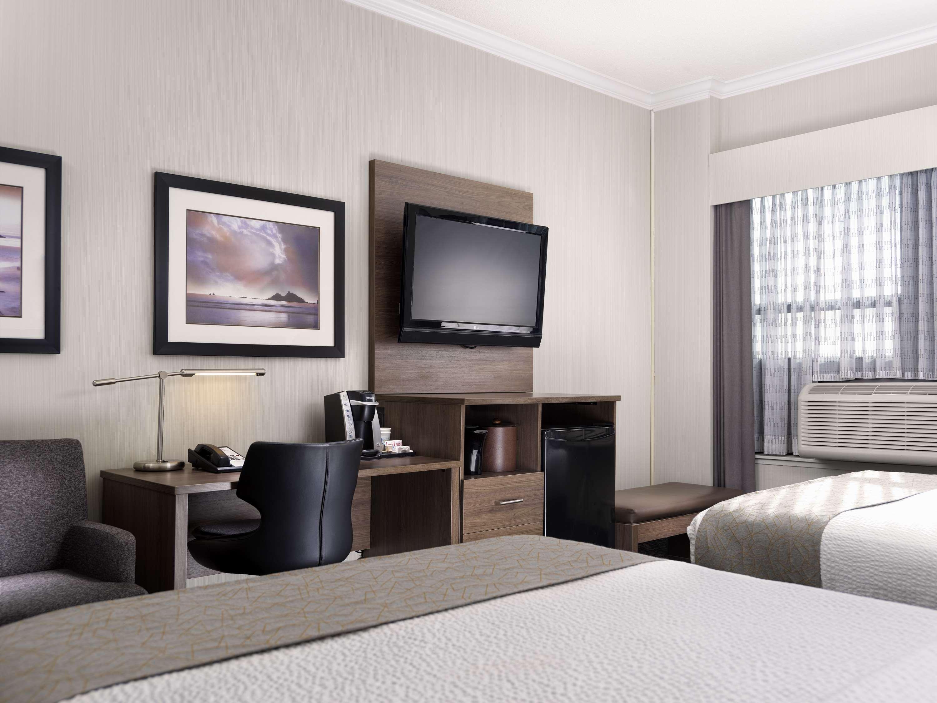 Best Western Plus Carlton Plaza Hotel Victoria Exterior foto